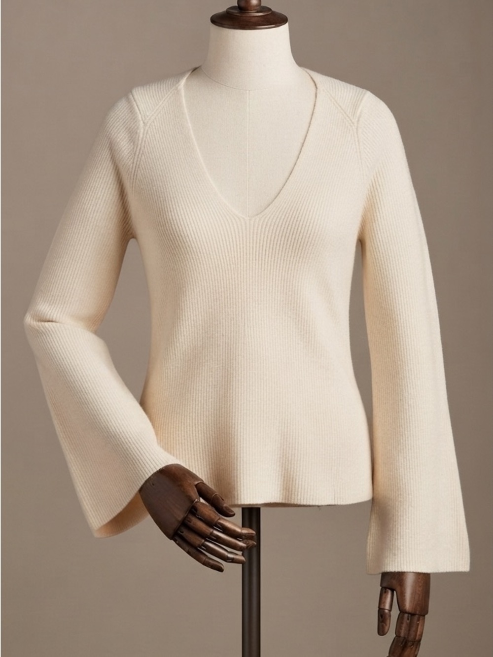 Madewell Women's Cream V-Neck Sweater